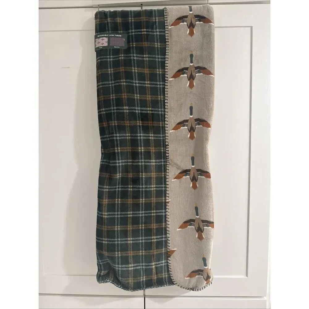Eddie Bauer MALLARD DUCK Reversible Green PLAID Lush Plush Throw Blanket Ducks